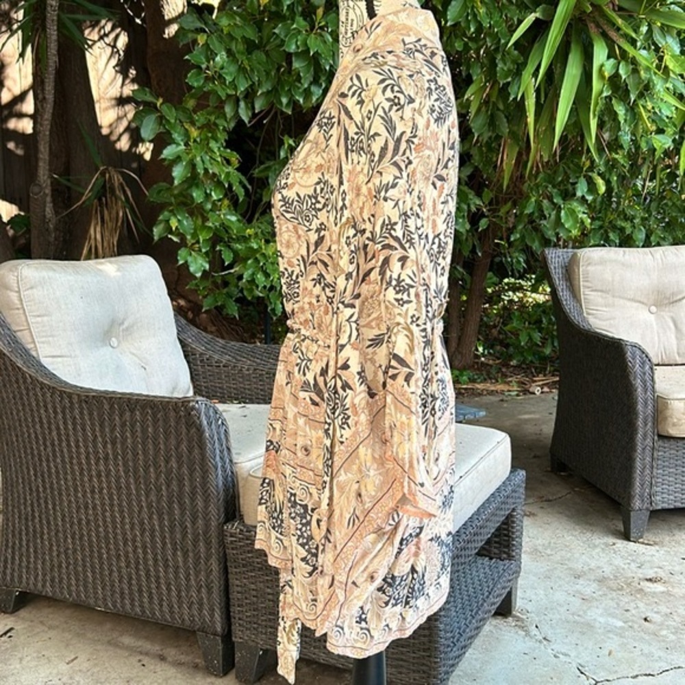 EUC Spell Vintage Oasis Short Kimono in Pearl size small - Picture 12 of 16